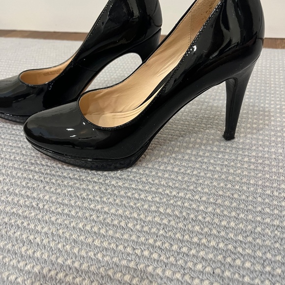 Cole Haan Black Patent Pump - Picture 2 of 4